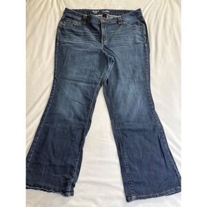 Lane Bryant Distinctly Boot Jeans Womens 22 Average Medium Wash Bootcut Denim